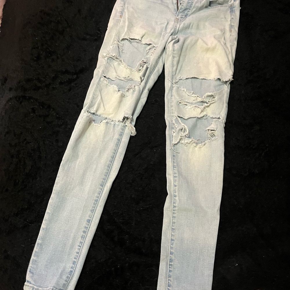 American Eagle Outfitters Light Blue Distressed Skinny Jeans